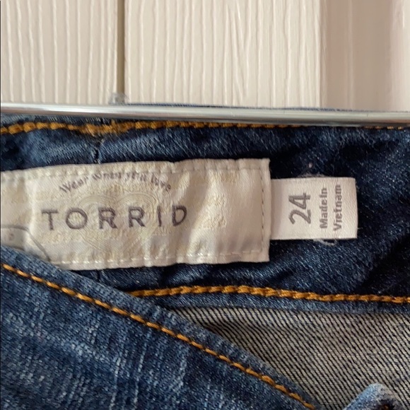 Torrid Plus Size Distressed Shorts - Picture 4 of 7
